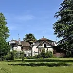 Logis Du Neez 2*