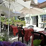 Logis Du Neez Hotel 2*