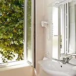 Logis Du Neez Otel 2*