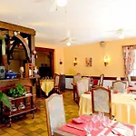 Logis Hostellerie Du Neez Hotel 2*