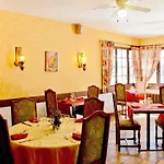 Logis Hostellerie Du Neez Hotel