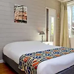 Logis Du Neez Hotel 2*
