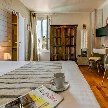 Logis Hostellerie Du Neez