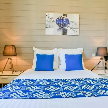 Logis Du Neez Отель Gan
