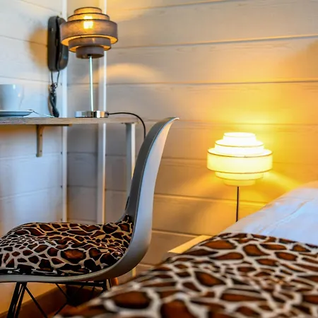 Logis Du Neez فندق 2*