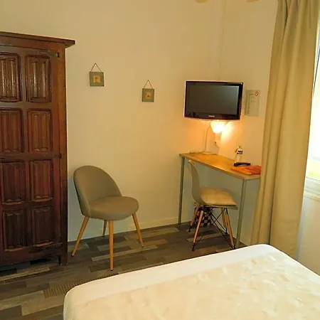 Logis Du Neez Hotel
