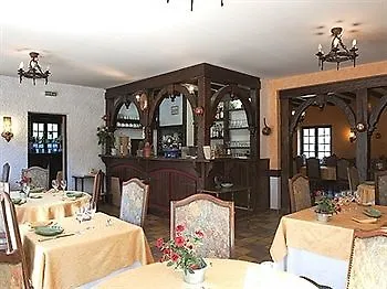 Logis Du Neez Отель Gan