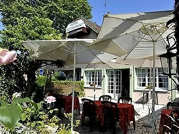 Logis Du Neez Hotell Gan