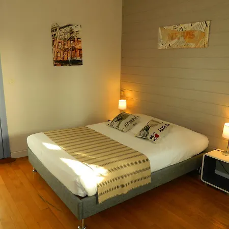 Logis Du Neez فندق Gan