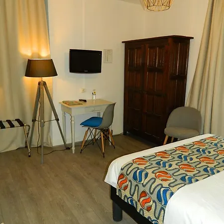 Logis Hostellerie Du Neez Hotel Gan