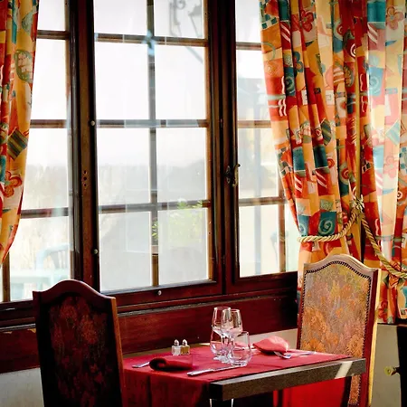 Logis Hostellerie Du Neez