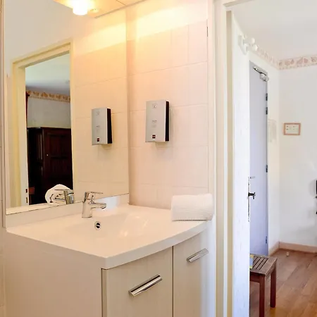 Logis Hostellerie Du Neez