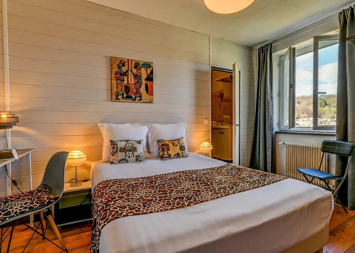 Logis Du Neez Отель 2*