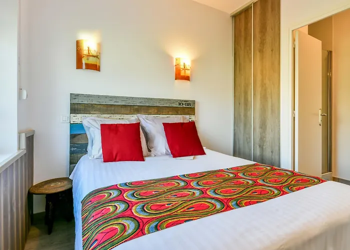 Отель Logis Du Neez Gan