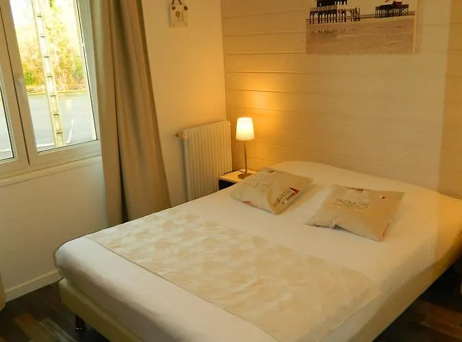 Отель Logis Du Neez Gan