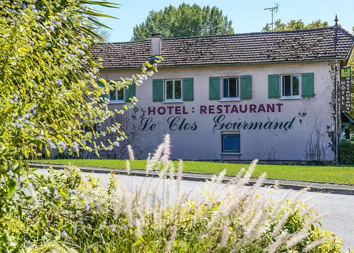 Отель Logis Du Neez 2*