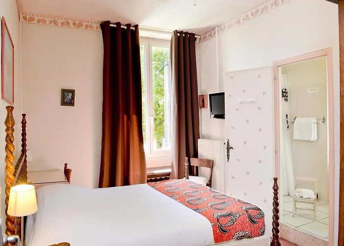 Logis Du Neez 2* Gan