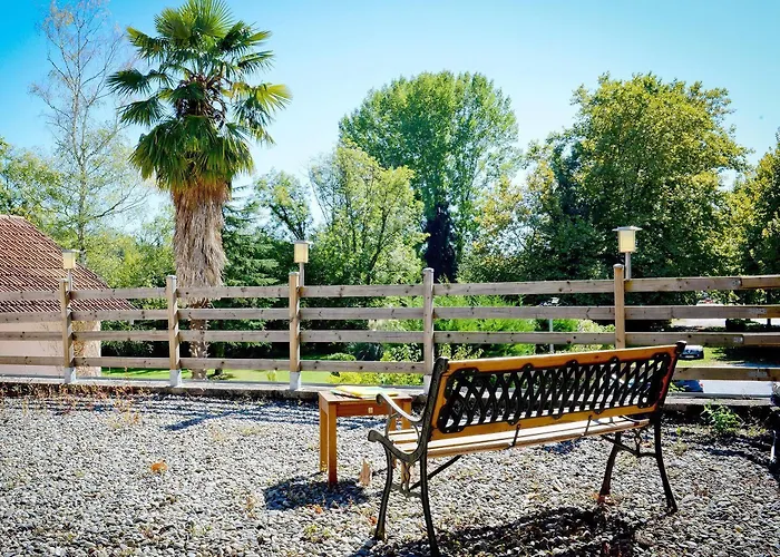 Отель Logis Du Neez Gan